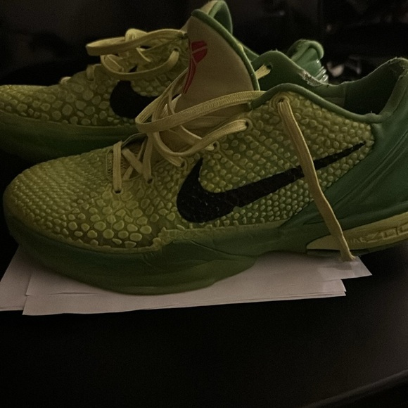 Nike Men’s Green Basketball Kobe’s